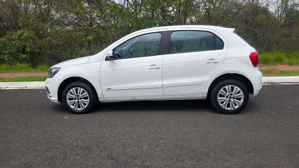 VOLKSWAGEN Gol - Foto