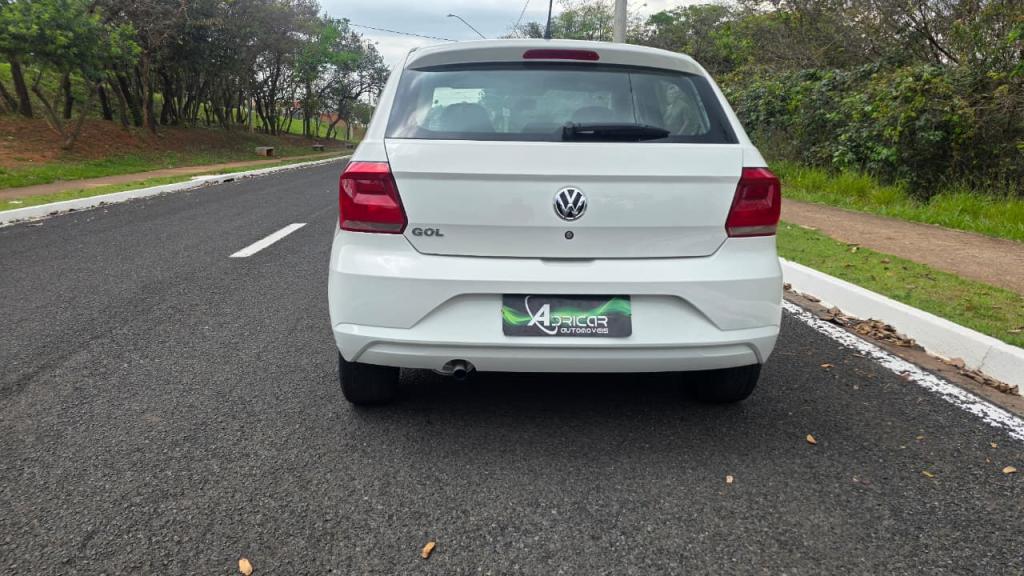 VOLKSWAGEN Gol - Foto
