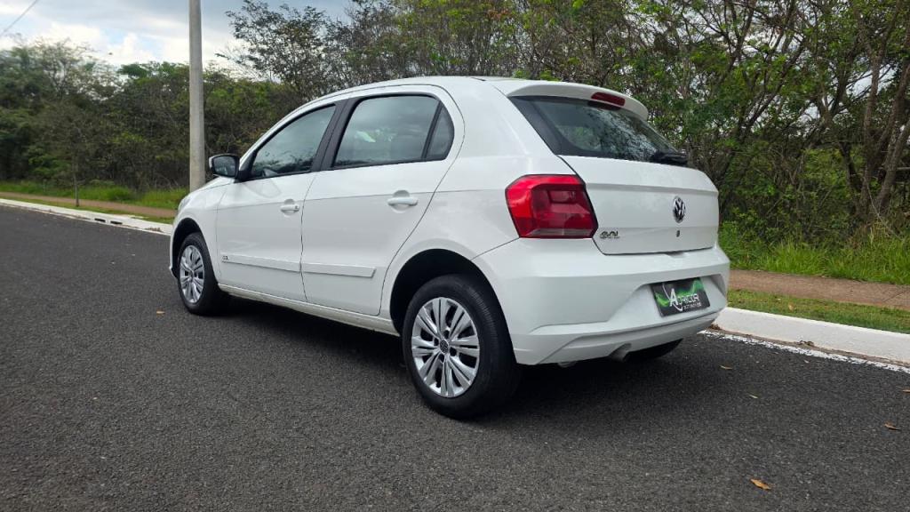 VOLKSWAGEN Gol - Foto
