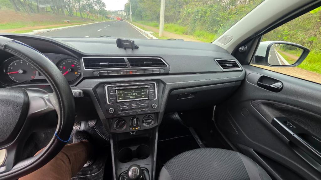 VOLKSWAGEN Gol - Foto