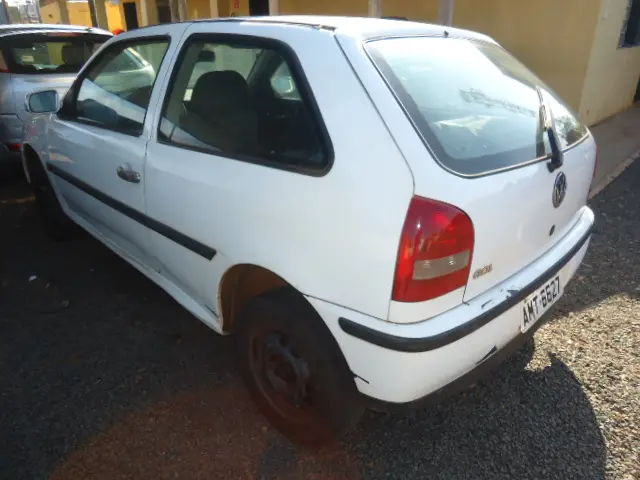 VOLKSWAGEN Gol - Foto