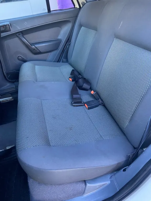 VOLKSWAGEN Gol - Foto