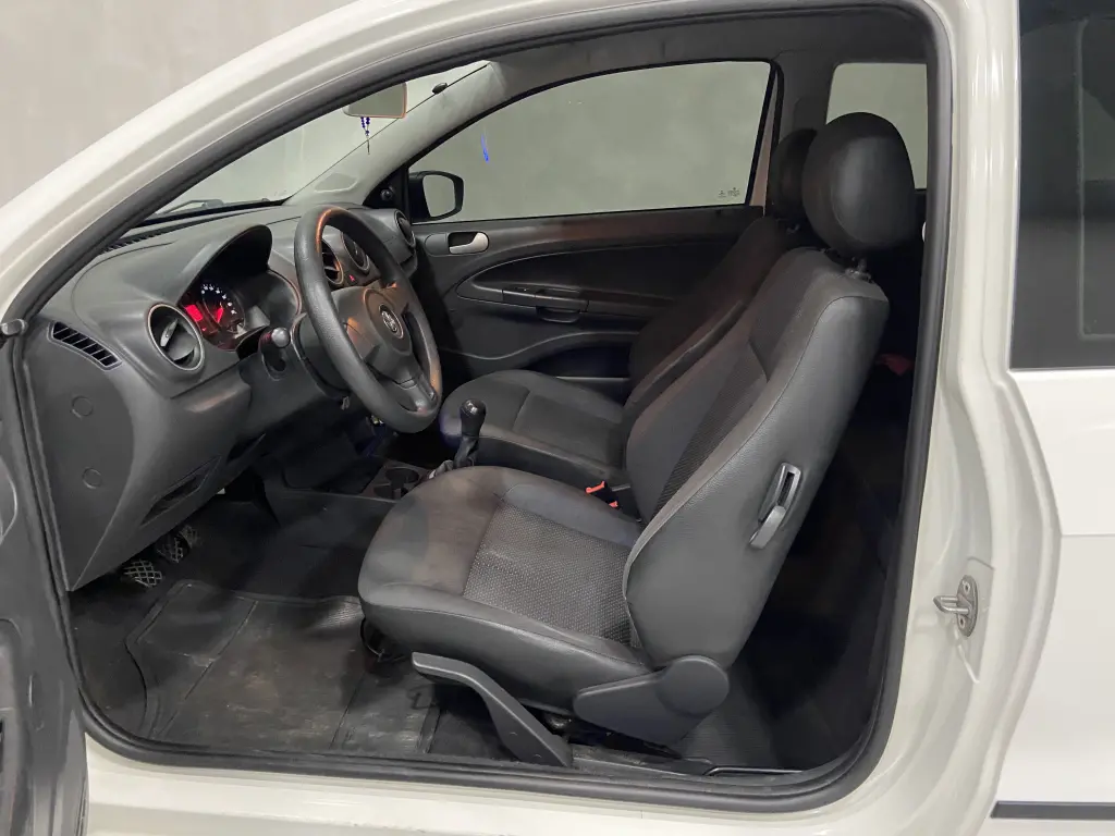 VOLKSWAGEN Gol - Foto
