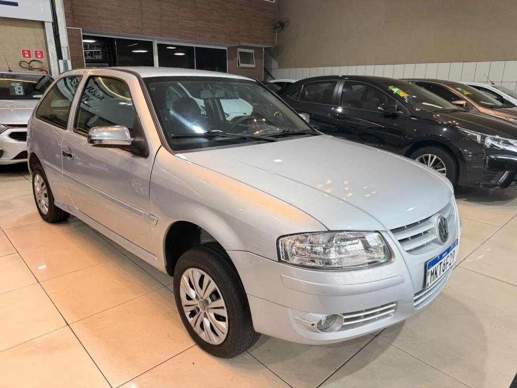 VOLKSWAGEN Gol