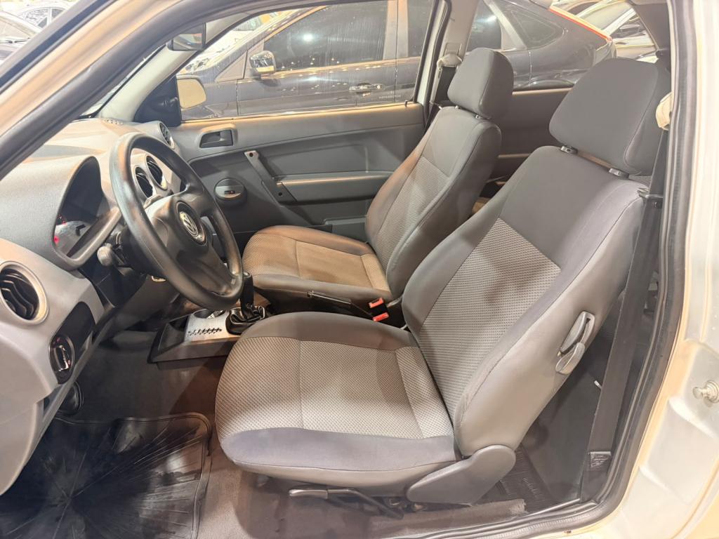VOLKSWAGEN Gol - Foto