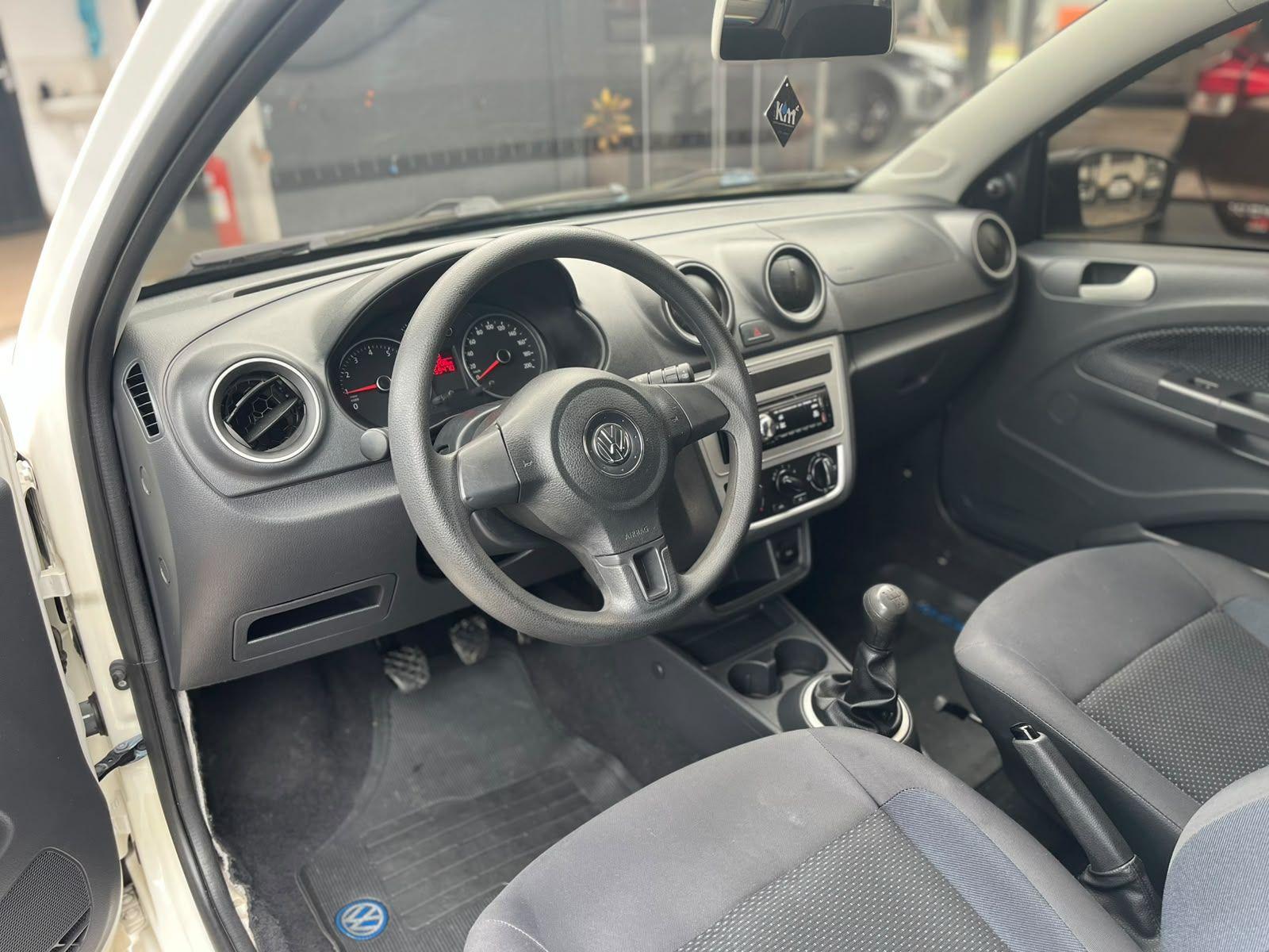 VOLKSWAGEN Gol - Foto