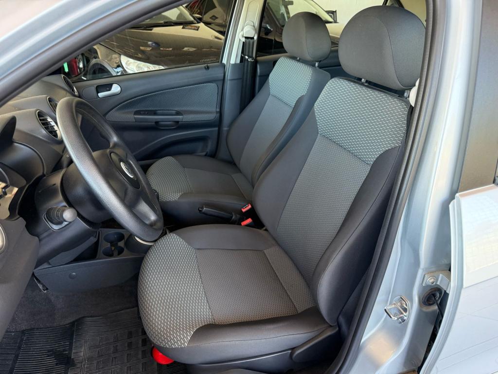 VOLKSWAGEN Gol - Foto