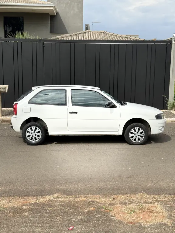 VOLKSWAGEN Gol - Foto