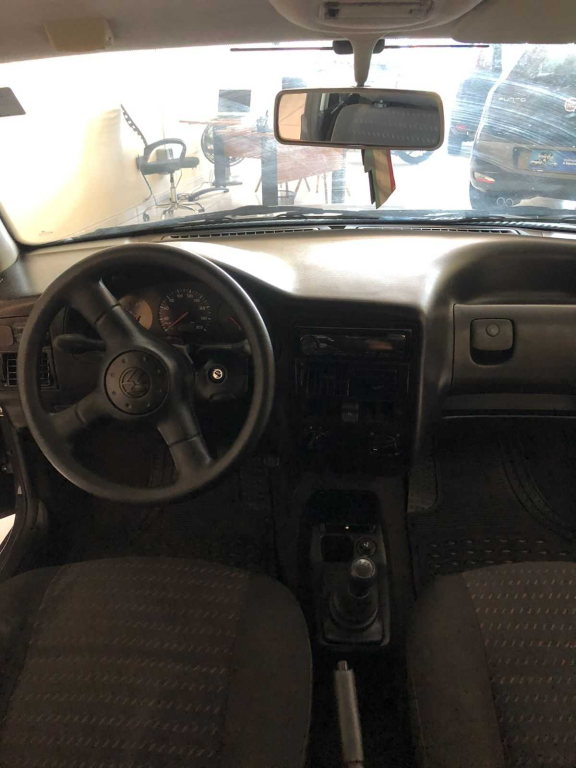 VOLKSWAGEN Gol - Foto