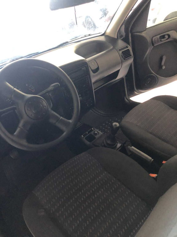 VOLKSWAGEN Gol - Foto