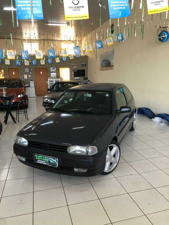 VOLKSWAGEN Gol