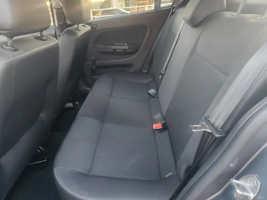 VOLKSWAGEN Gol - Foto