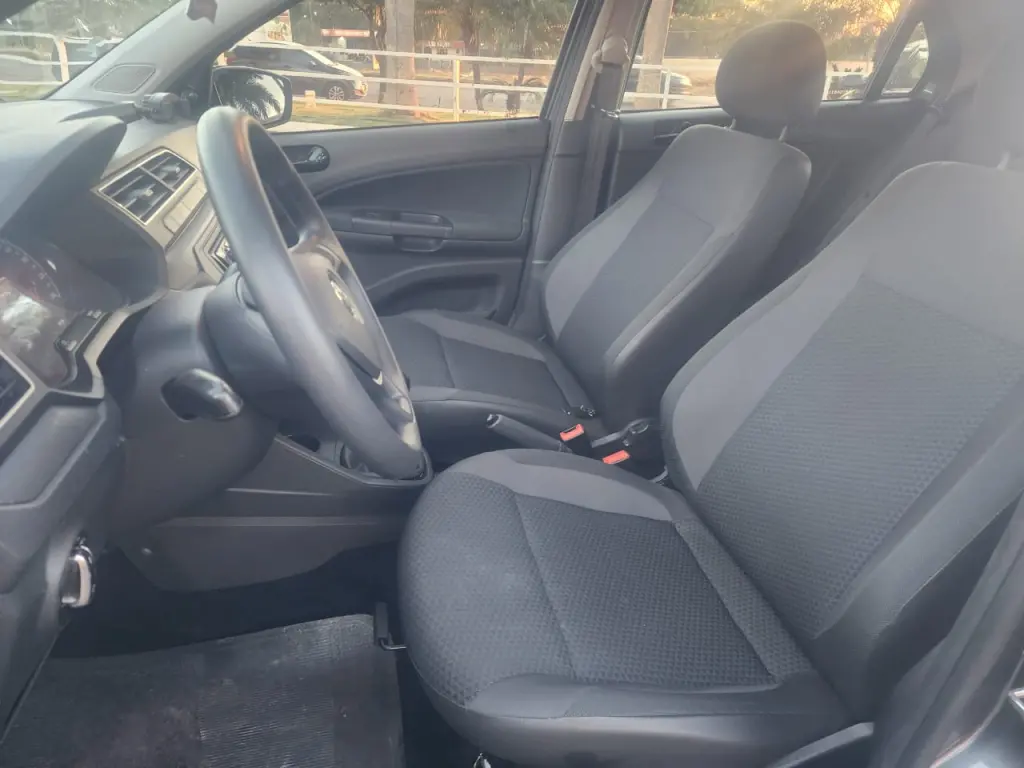 VOLKSWAGEN Gol - Foto