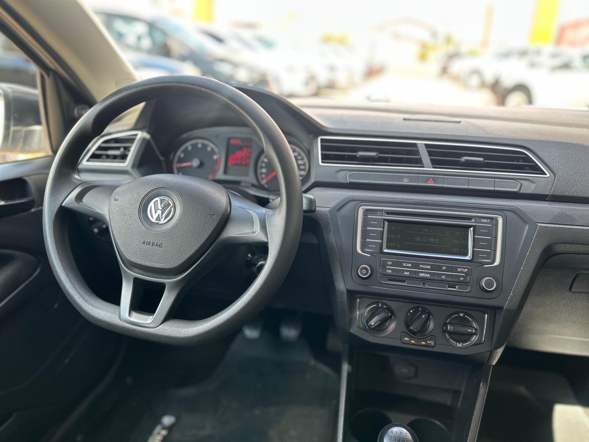 VOLKSWAGEN Gol - Foto