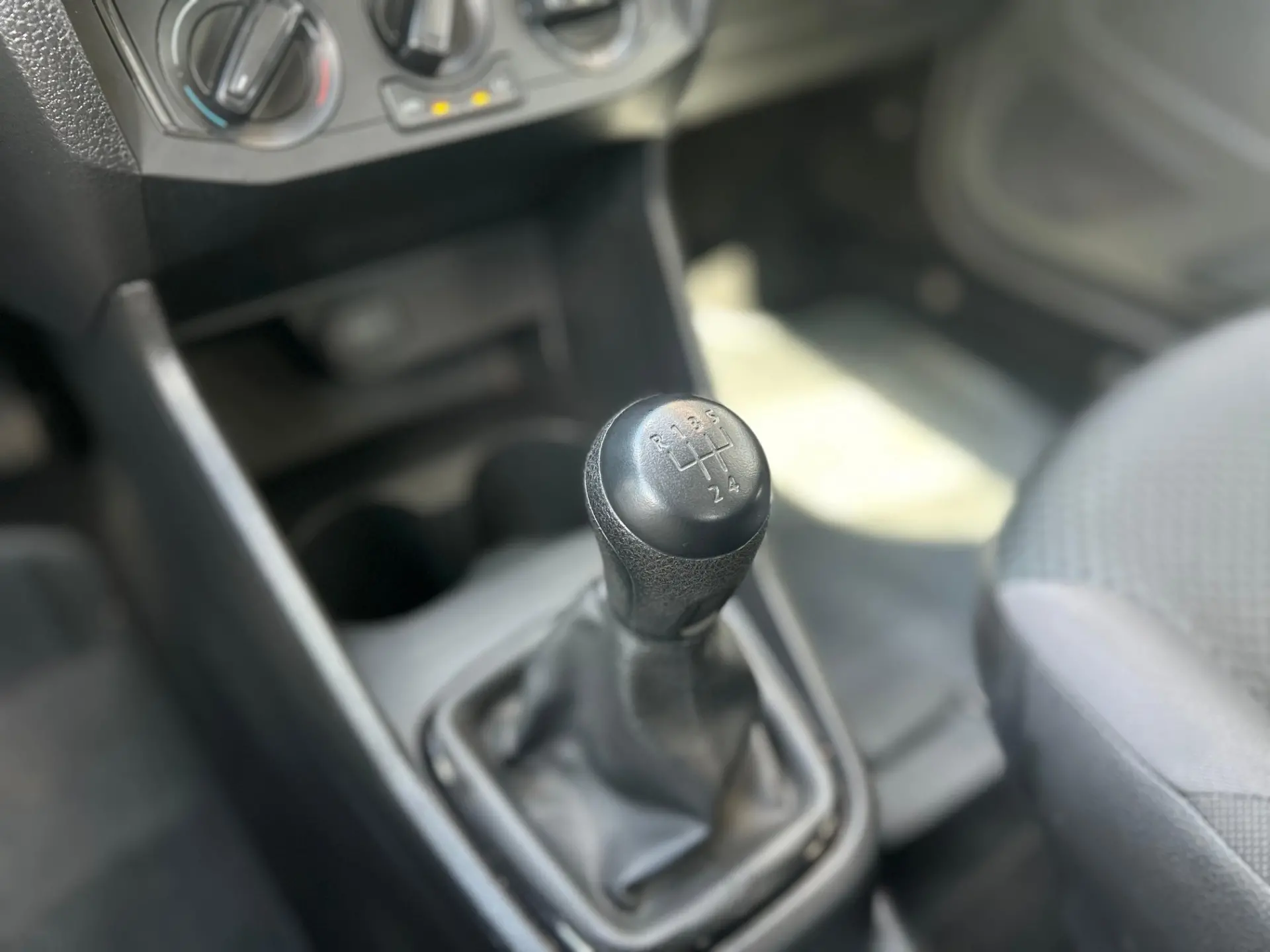 VOLKSWAGEN Gol - Foto