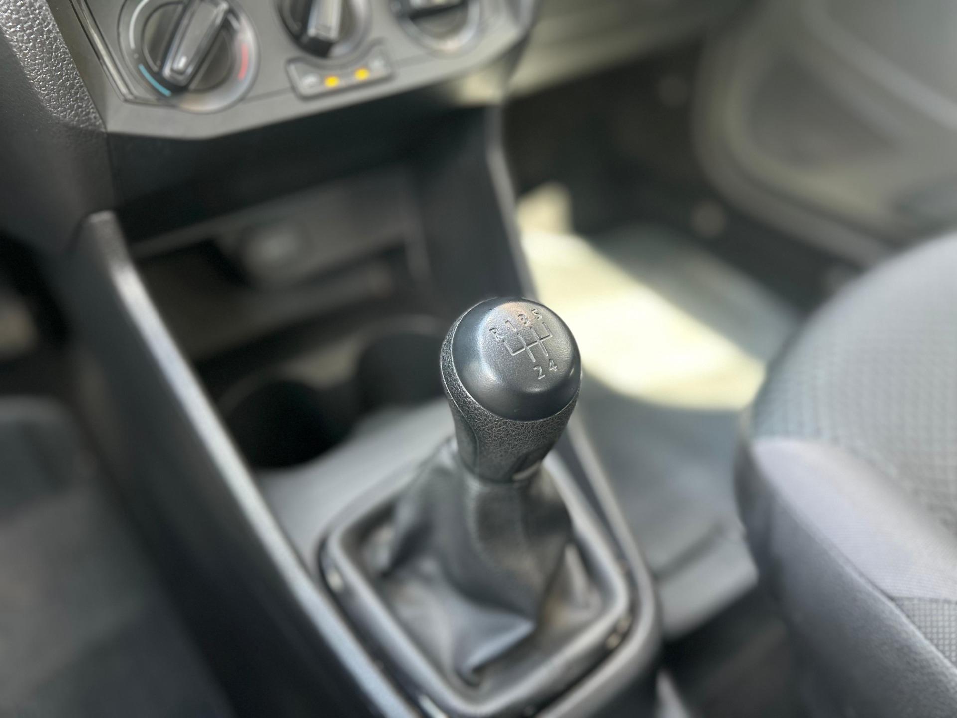 VOLKSWAGEN Gol - Foto