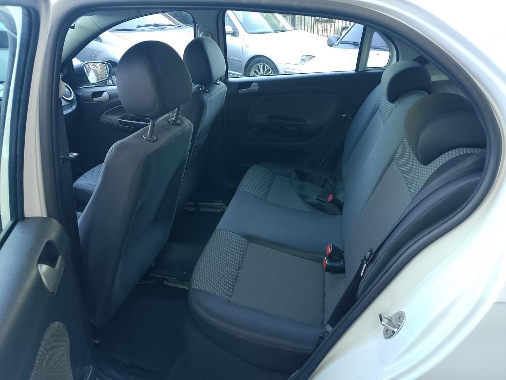 VOLKSWAGEN Gol - Foto