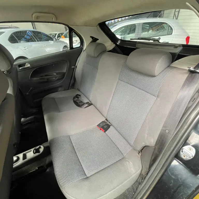 VOLKSWAGEN Gol - Foto