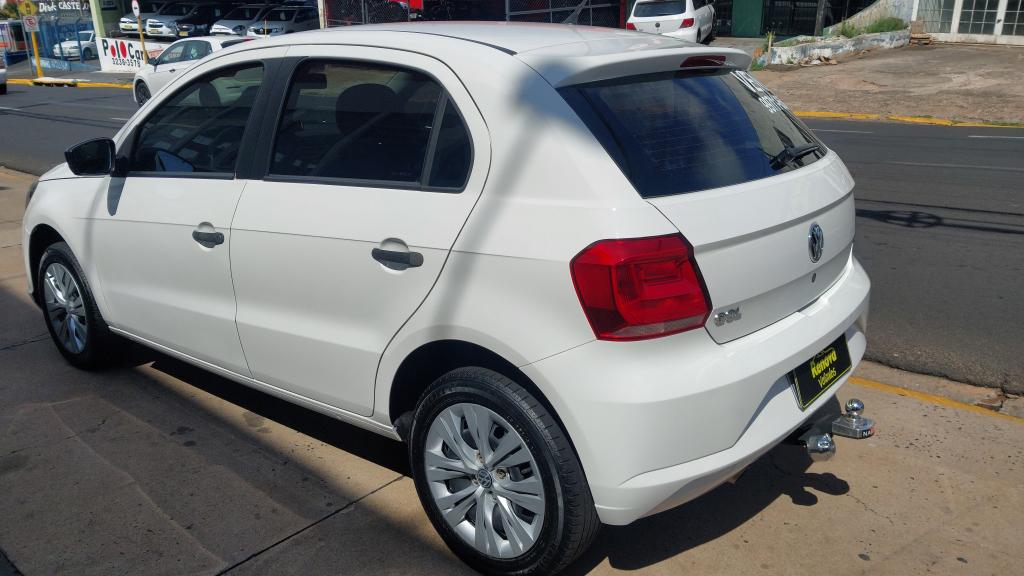 VOLKSWAGEN Gol - Foto