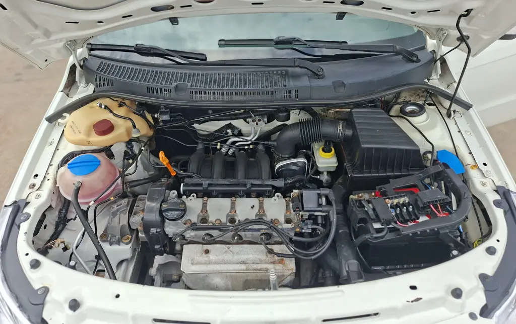 VOLKSWAGEN Gol - Foto