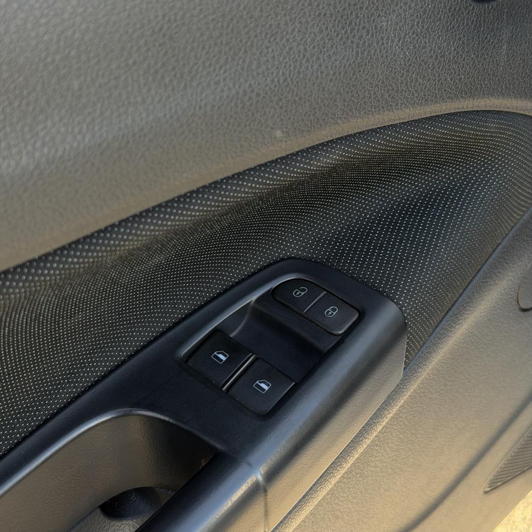 VOLKSWAGEN Gol - Foto