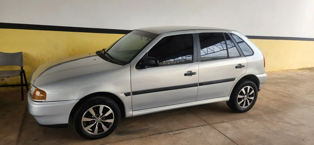 VOLKSWAGEN Gol