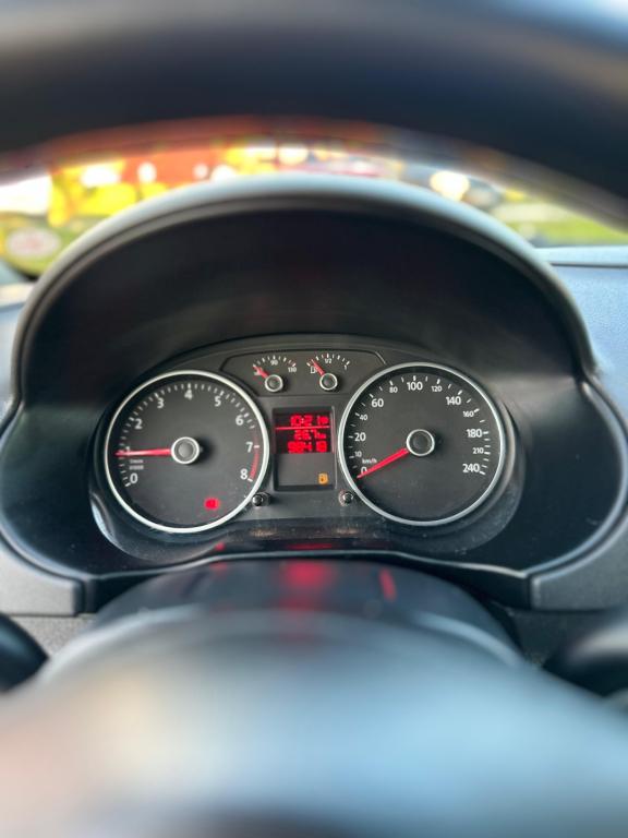 VOLKSWAGEN Gol - Foto