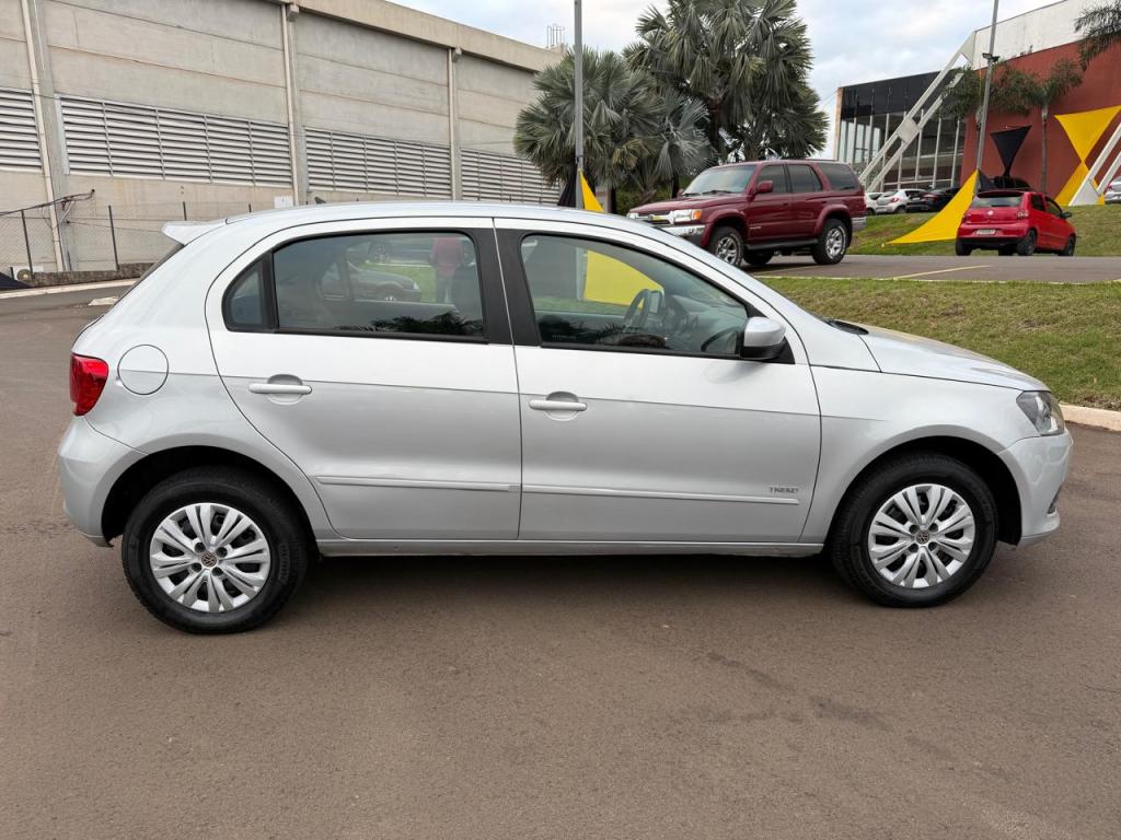 VOLKSWAGEN Gol - Foto