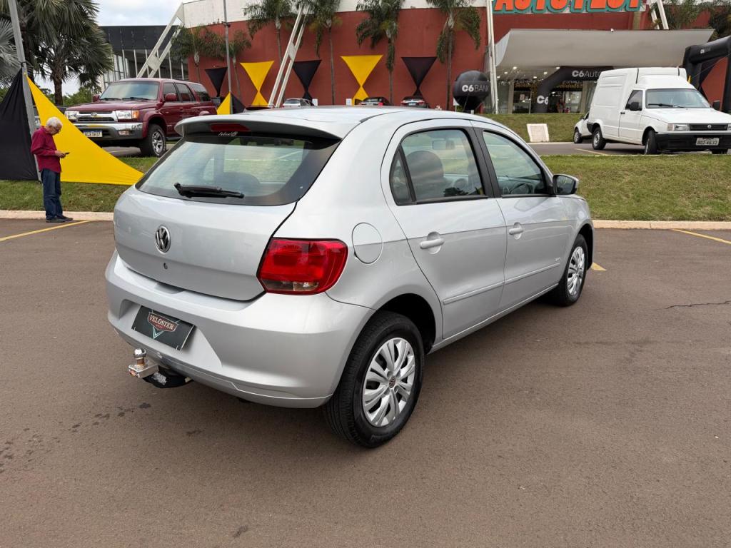 VOLKSWAGEN Gol - Foto