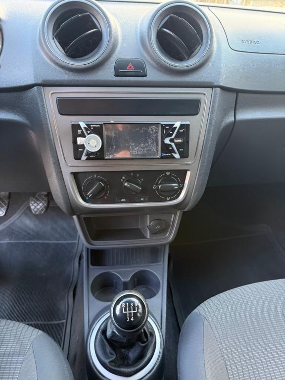 VOLKSWAGEN Gol - Foto