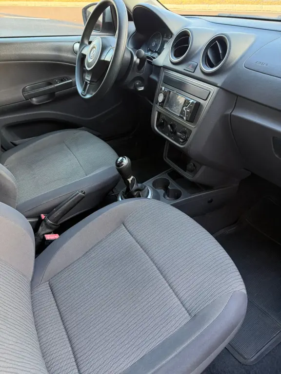 VOLKSWAGEN Gol - Foto