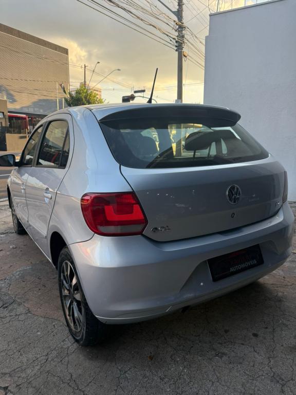 VOLKSWAGEN Gol - Foto
