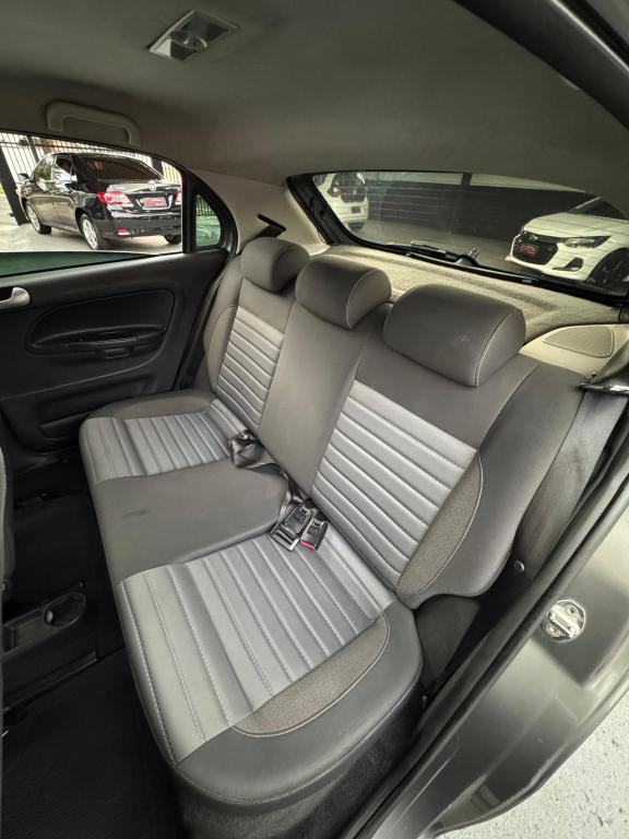 VOLKSWAGEN Gol - Foto