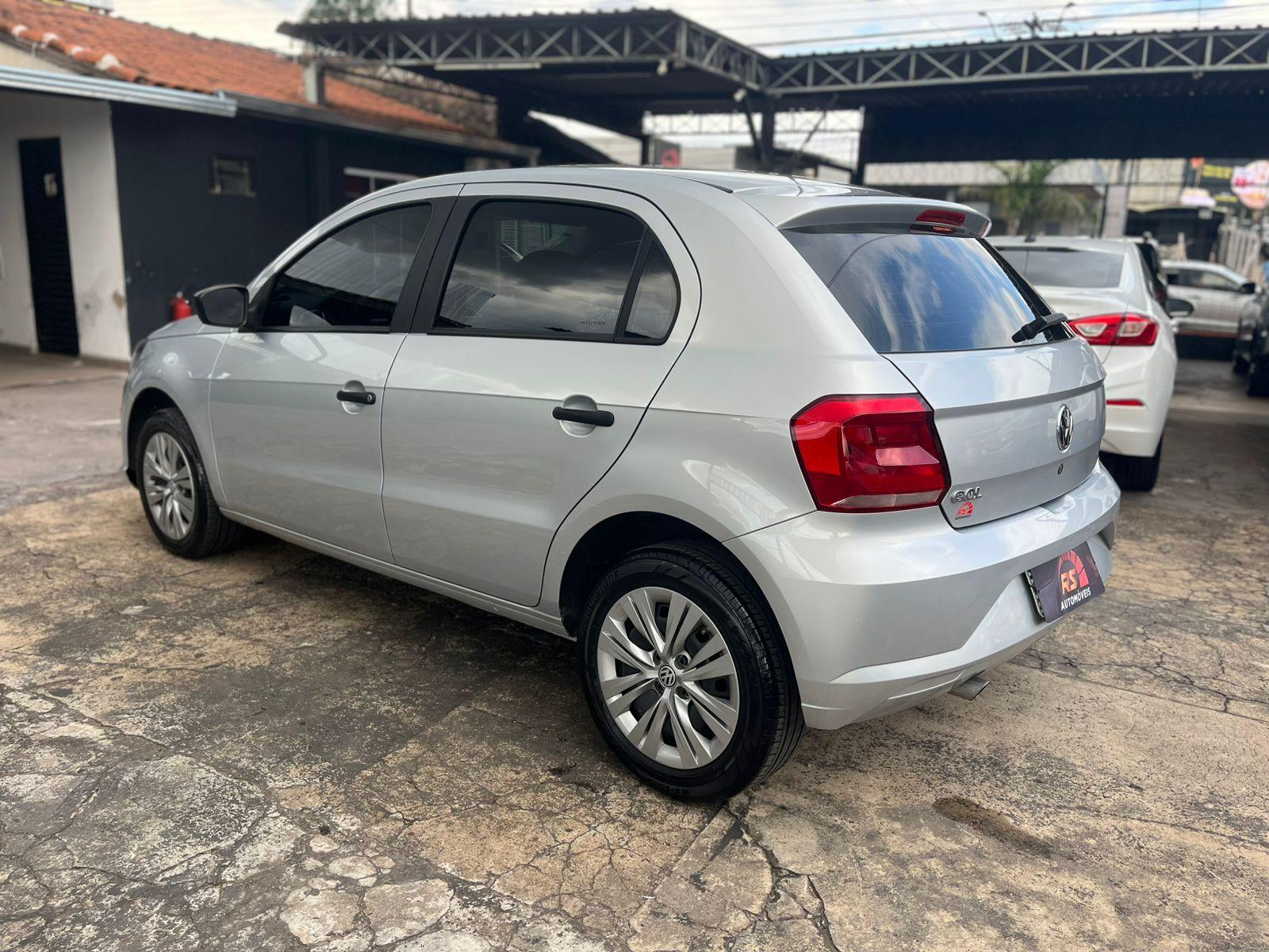 VOLKSWAGEN Gol - Foto
