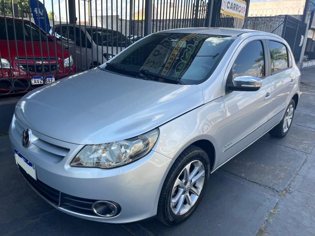 VOLKSWAGEN Gol