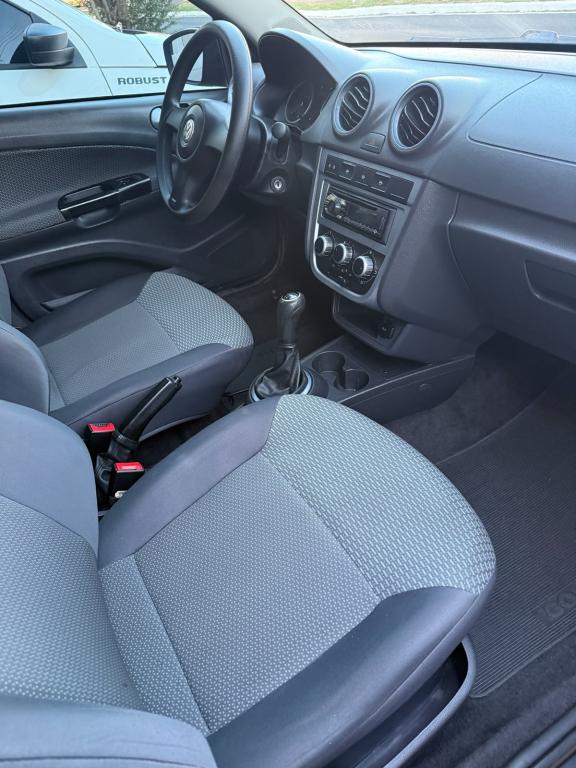 VOLKSWAGEN Gol - Foto
