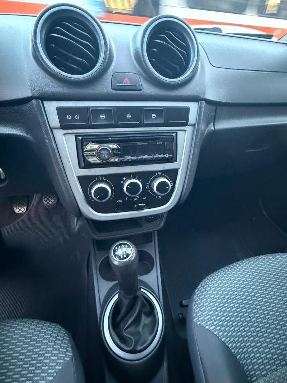 VOLKSWAGEN Gol - Foto