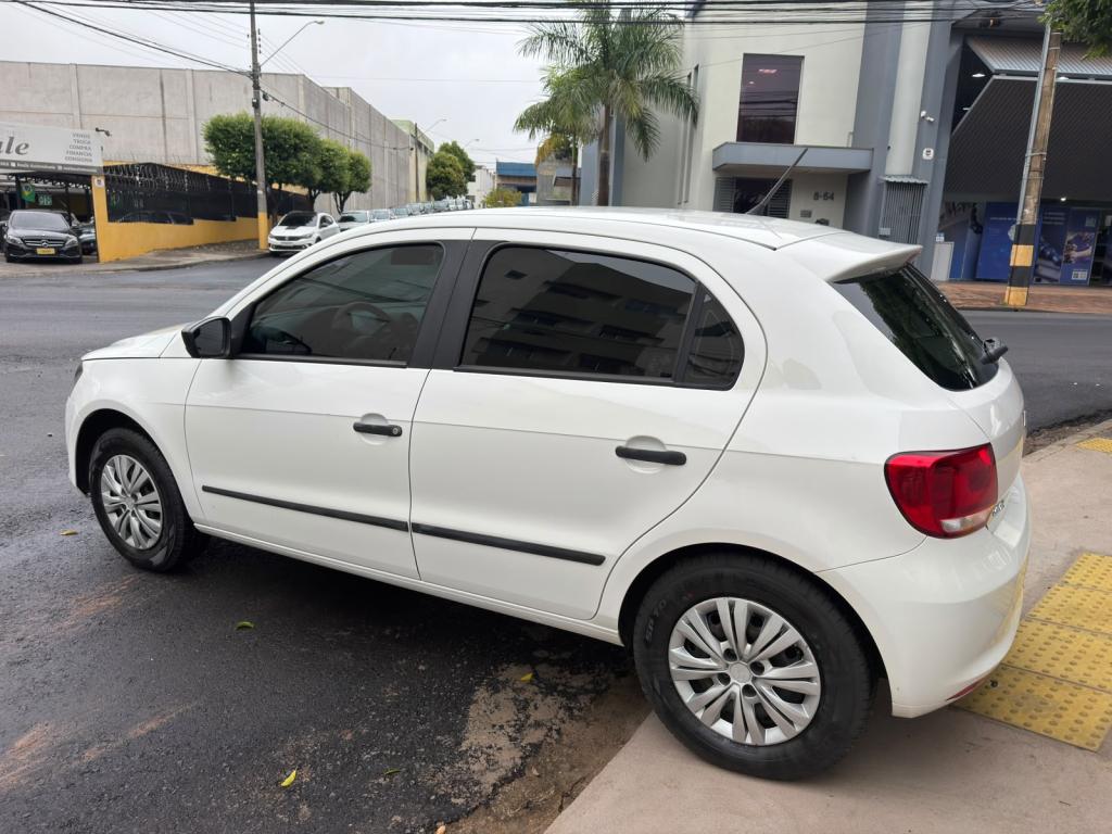 VOLKSWAGEN Gol - Foto