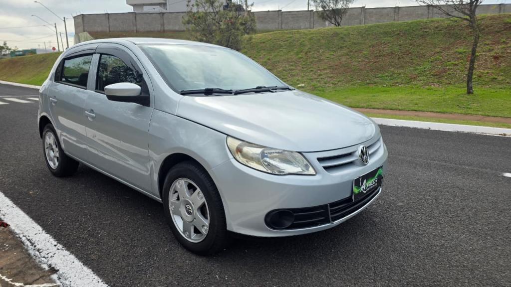 VOLKSWAGEN Gol