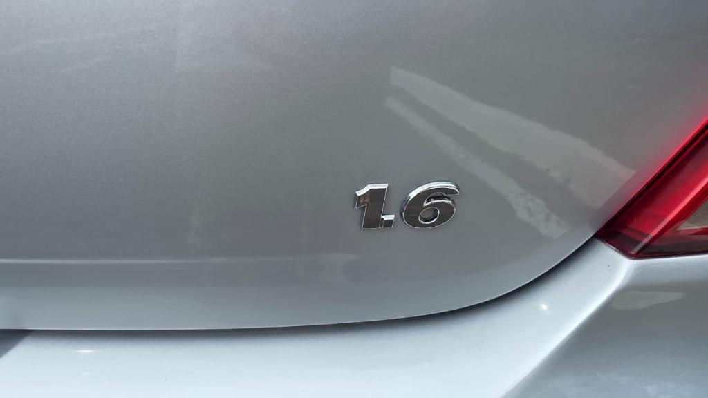 VOLKSWAGEN Gol - Foto