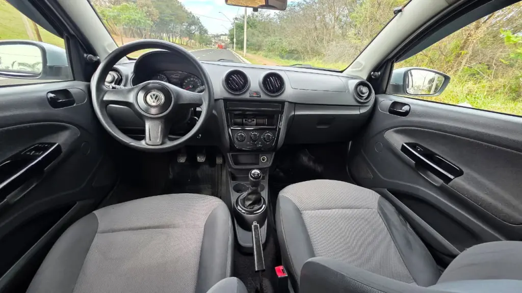 VOLKSWAGEN Gol - Foto