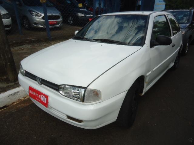 VOLKSWAGEN Gol