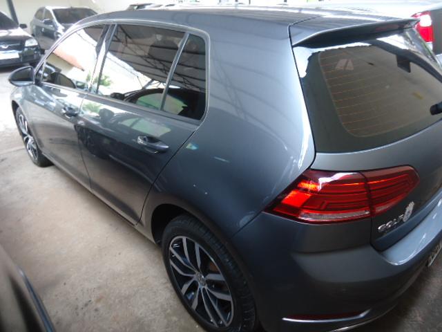 VOLKSWAGEN Golf - Foto