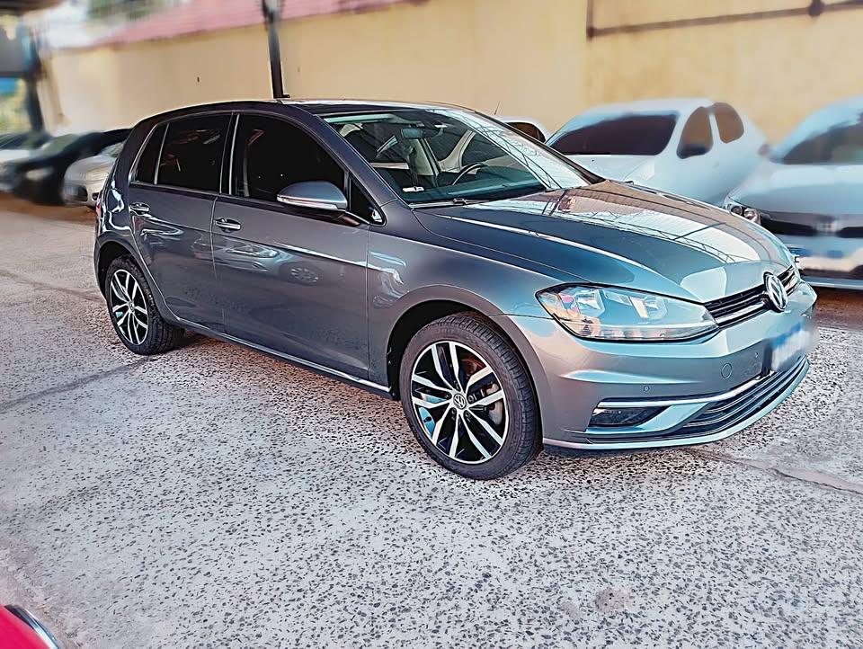VOLKSWAGEN Golf - Foto