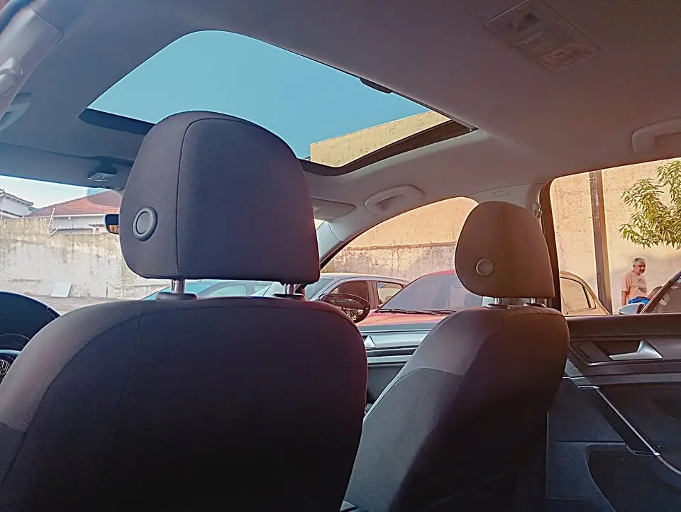 VOLKSWAGEN Golf - Foto