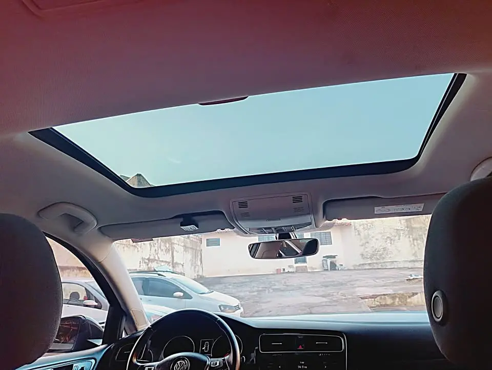 VOLKSWAGEN Golf - Foto