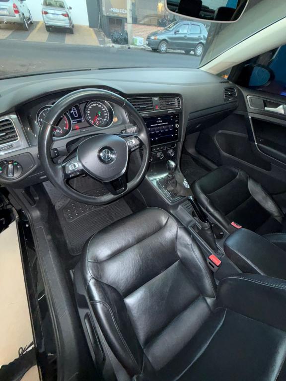 VOLKSWAGEN Golf - Foto