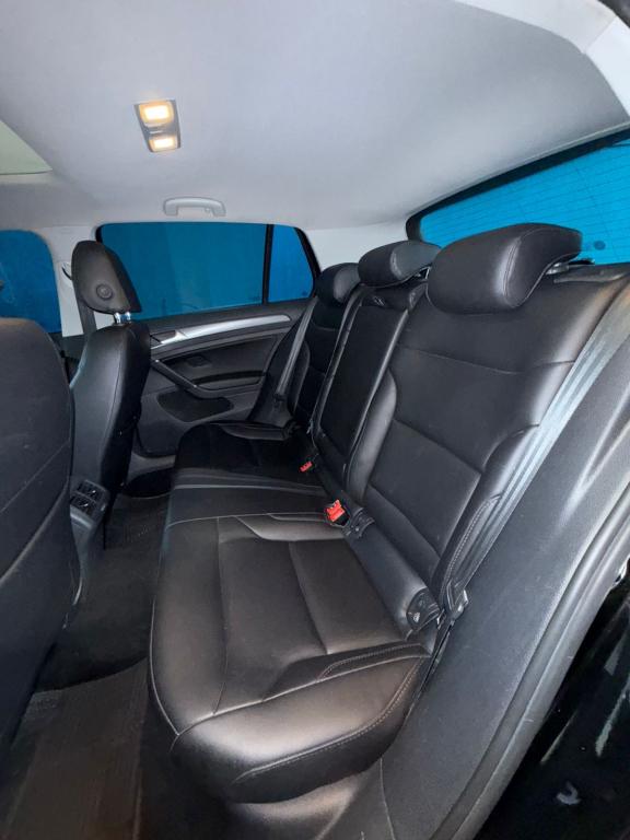 VOLKSWAGEN Golf - Foto