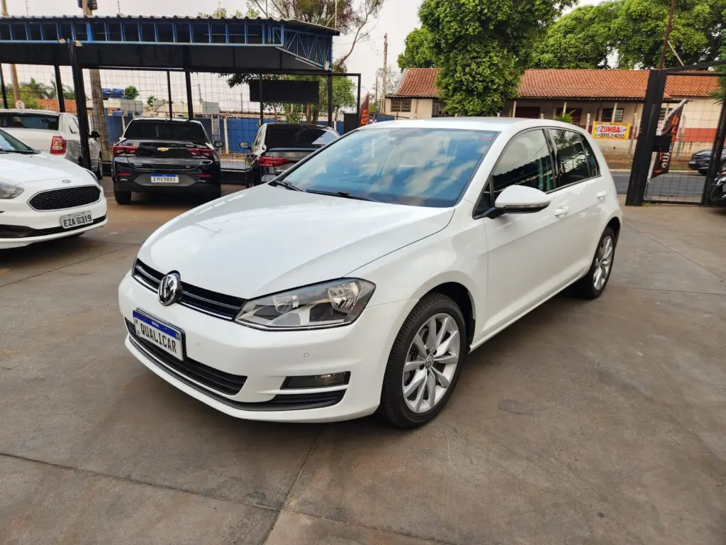 VOLKSWAGEN Golf - Foto