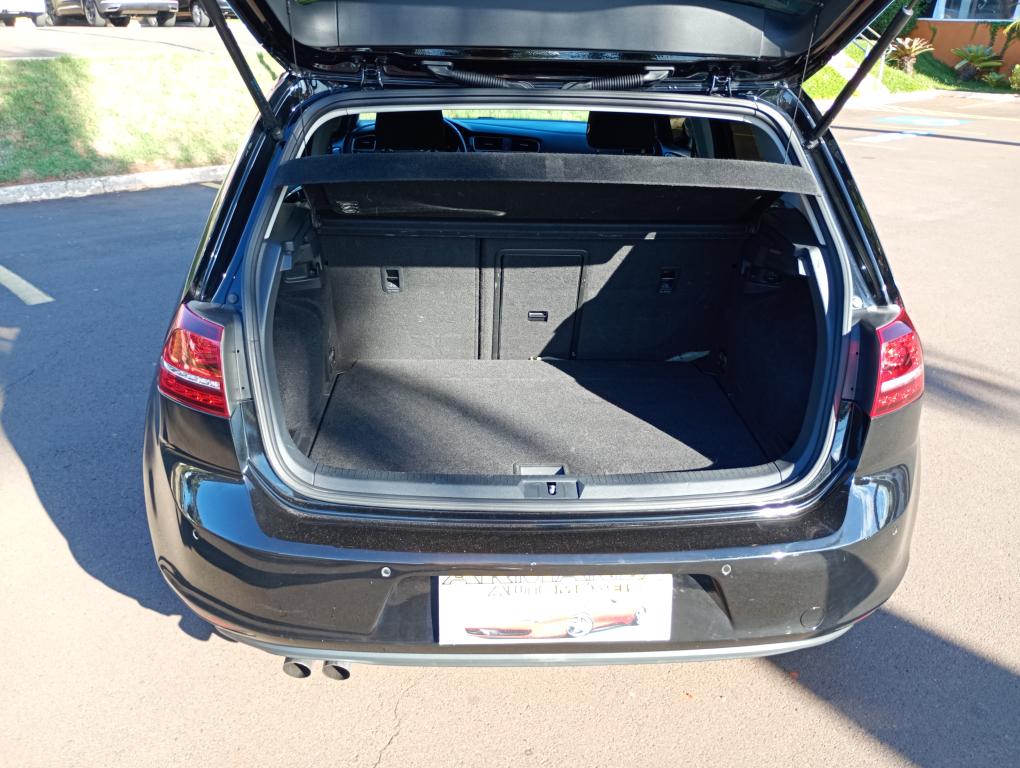 VOLKSWAGEN Golf - Foto